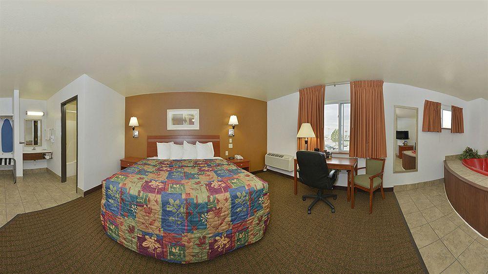Super 8 By Wyndham Alamosa Motel Ngoại thất bức ảnh