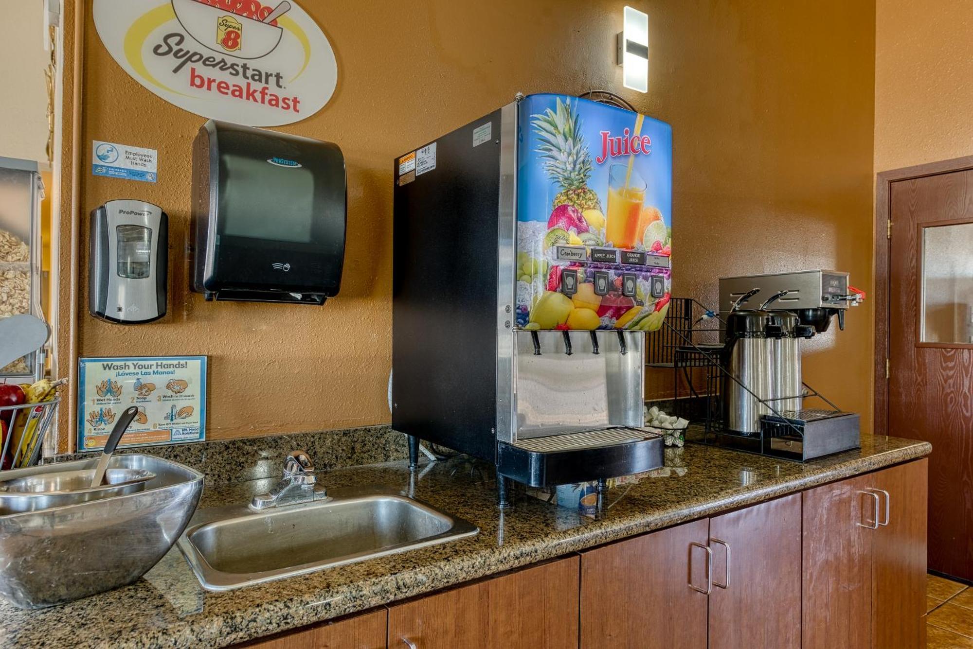 Super 8 By Wyndham Alamosa Motel Ngoại thất bức ảnh