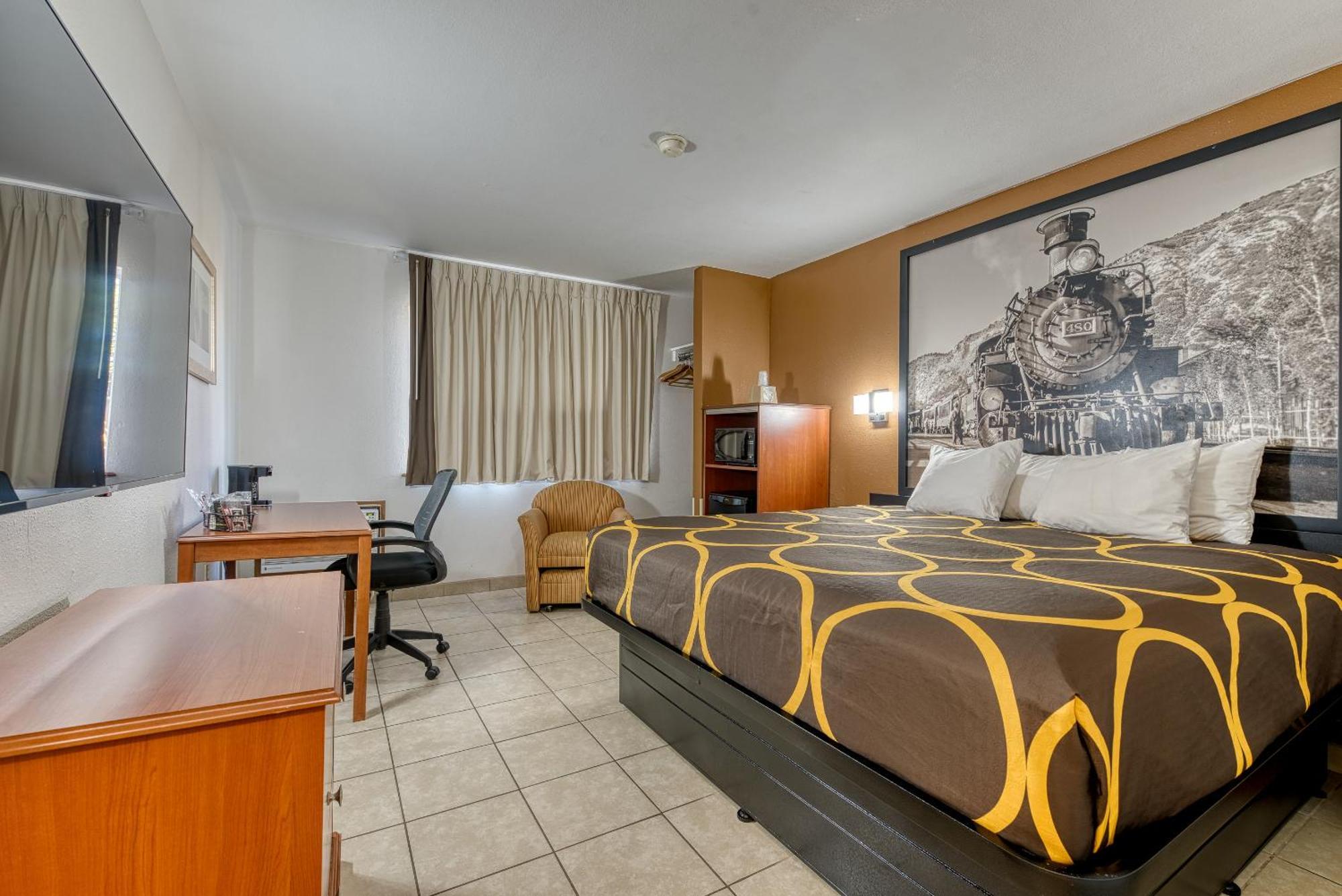 Super 8 By Wyndham Alamosa Motel Phòng bức ảnh