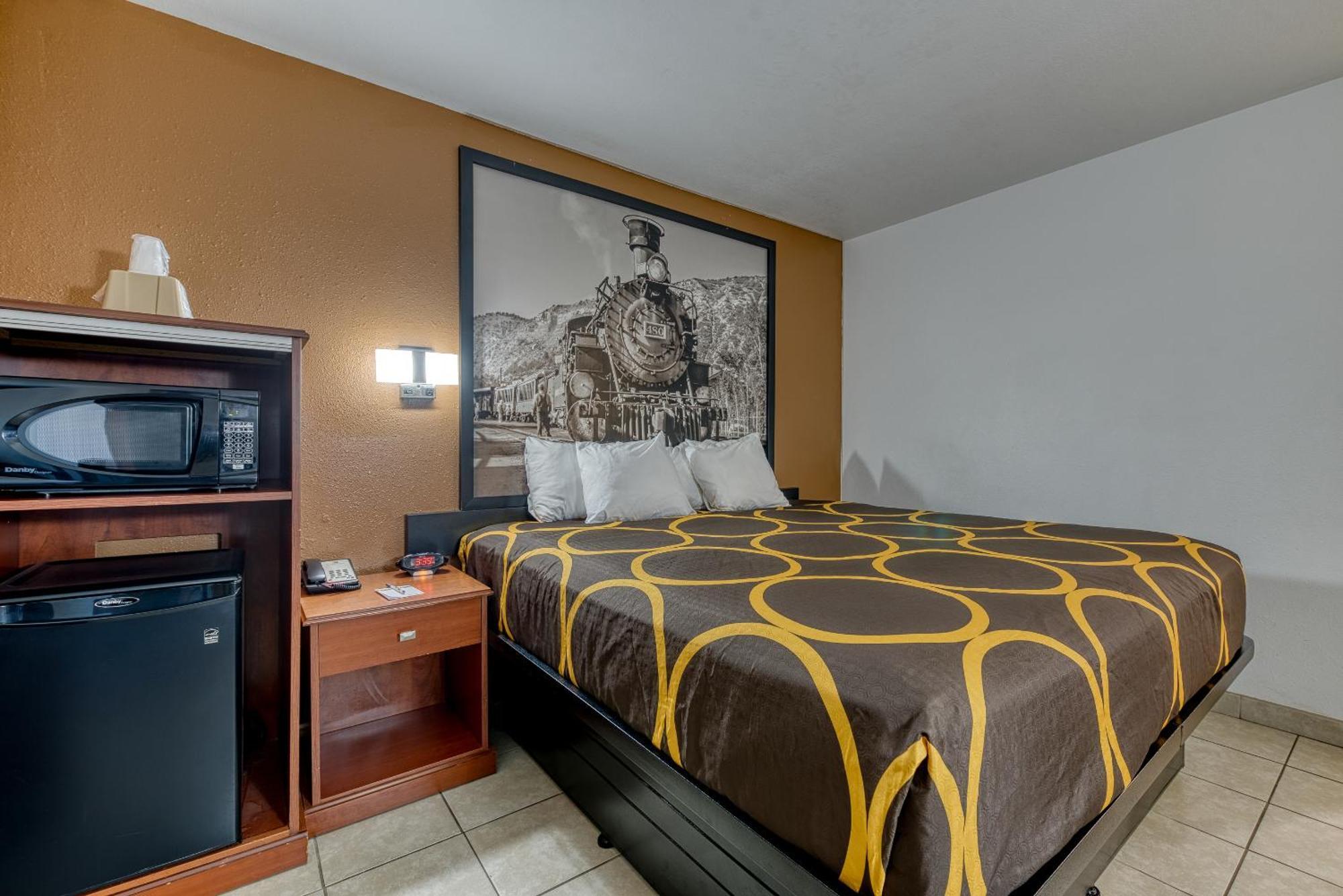 Super 8 By Wyndham Alamosa Motel Phòng bức ảnh