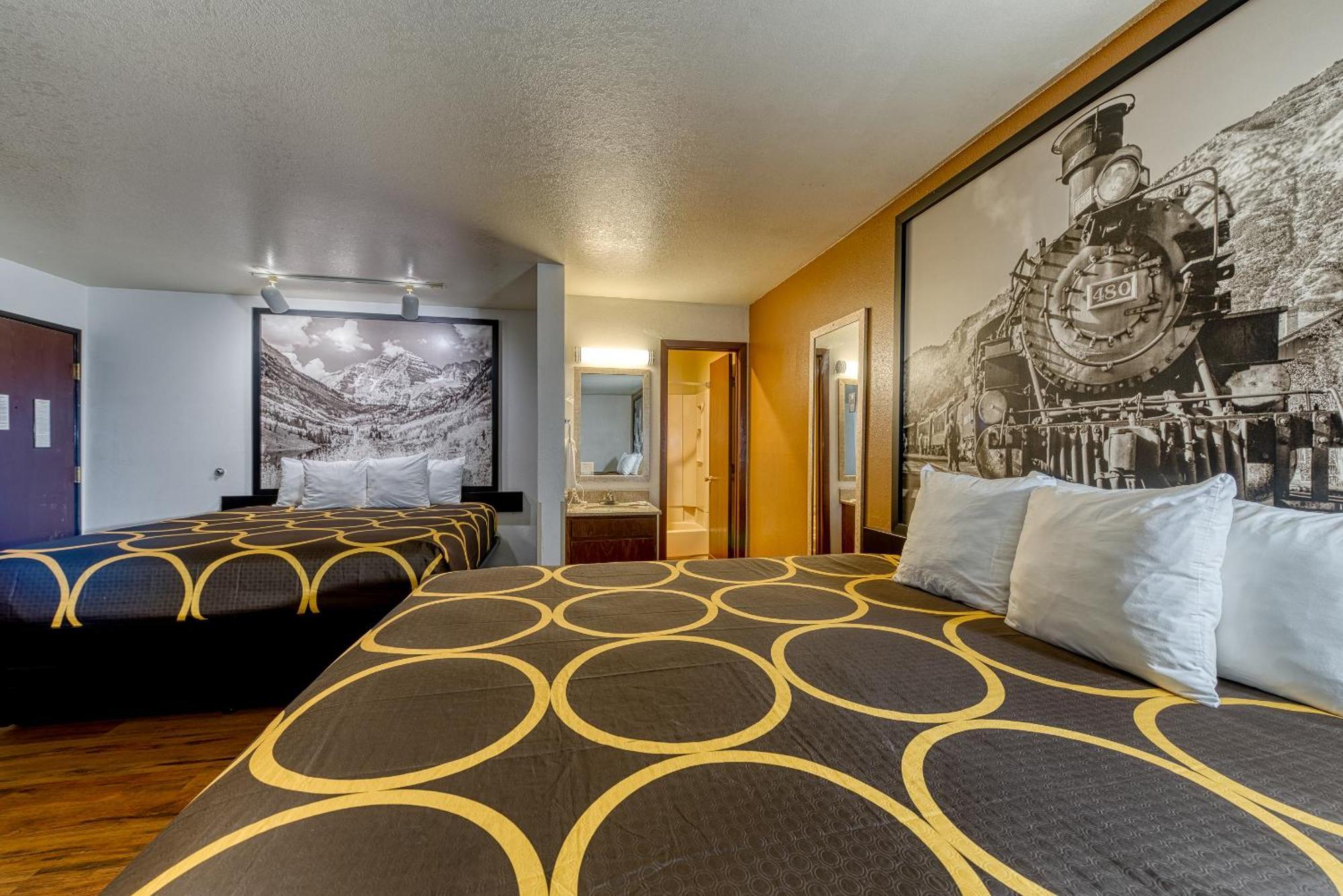 Super 8 By Wyndham Alamosa Motel Phòng bức ảnh