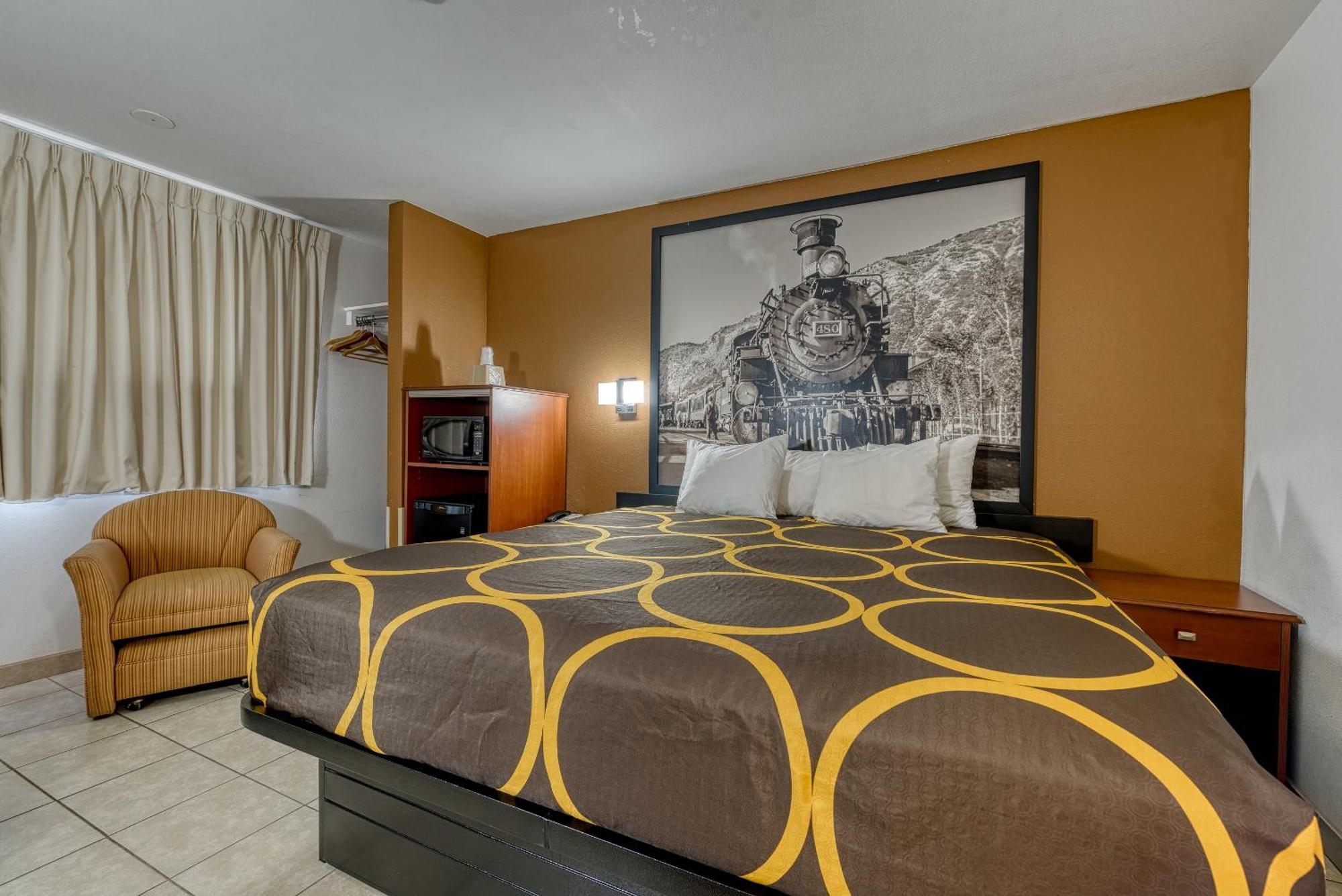 Super 8 By Wyndham Alamosa Motel Phòng bức ảnh