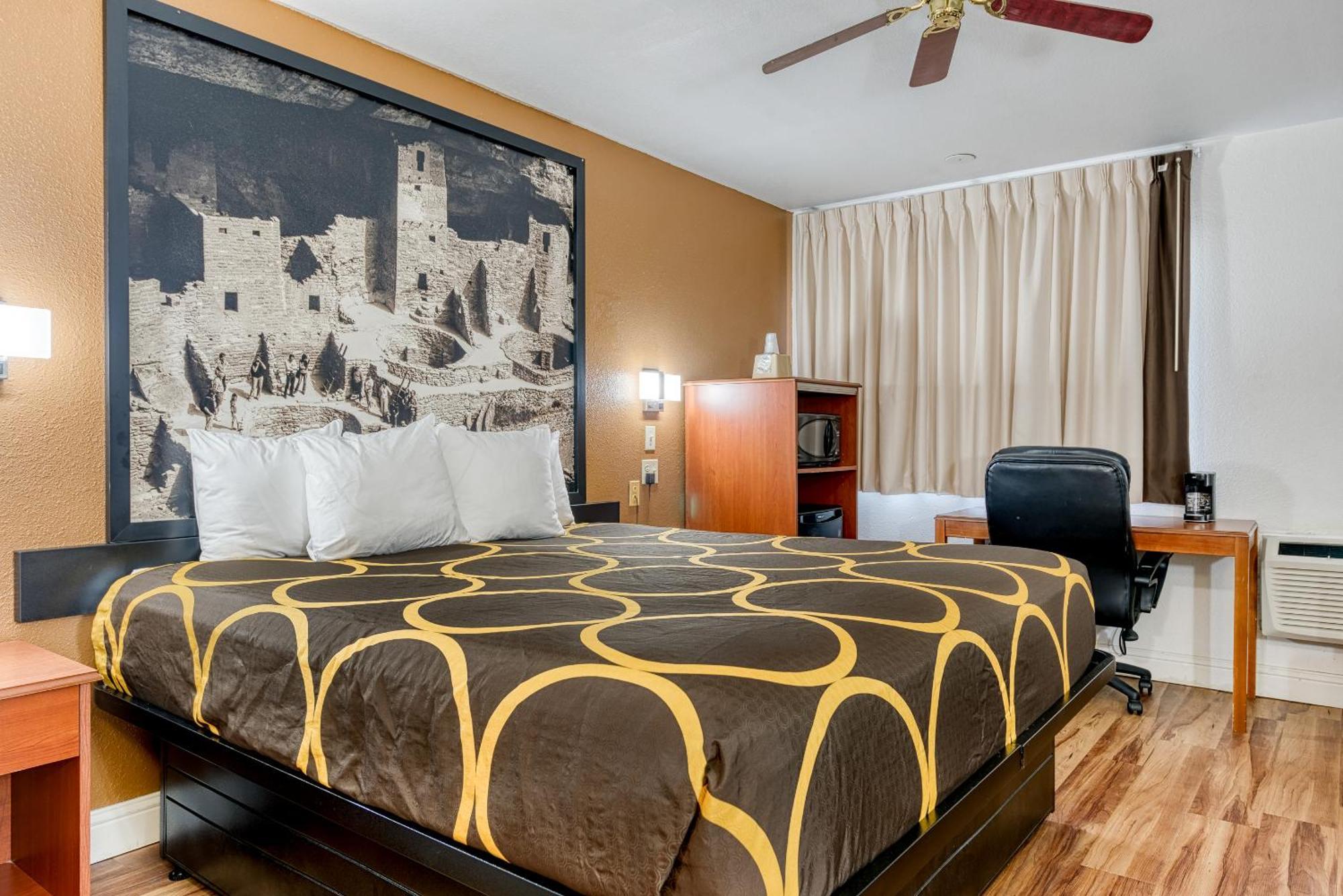 Super 8 By Wyndham Alamosa Motel Phòng bức ảnh