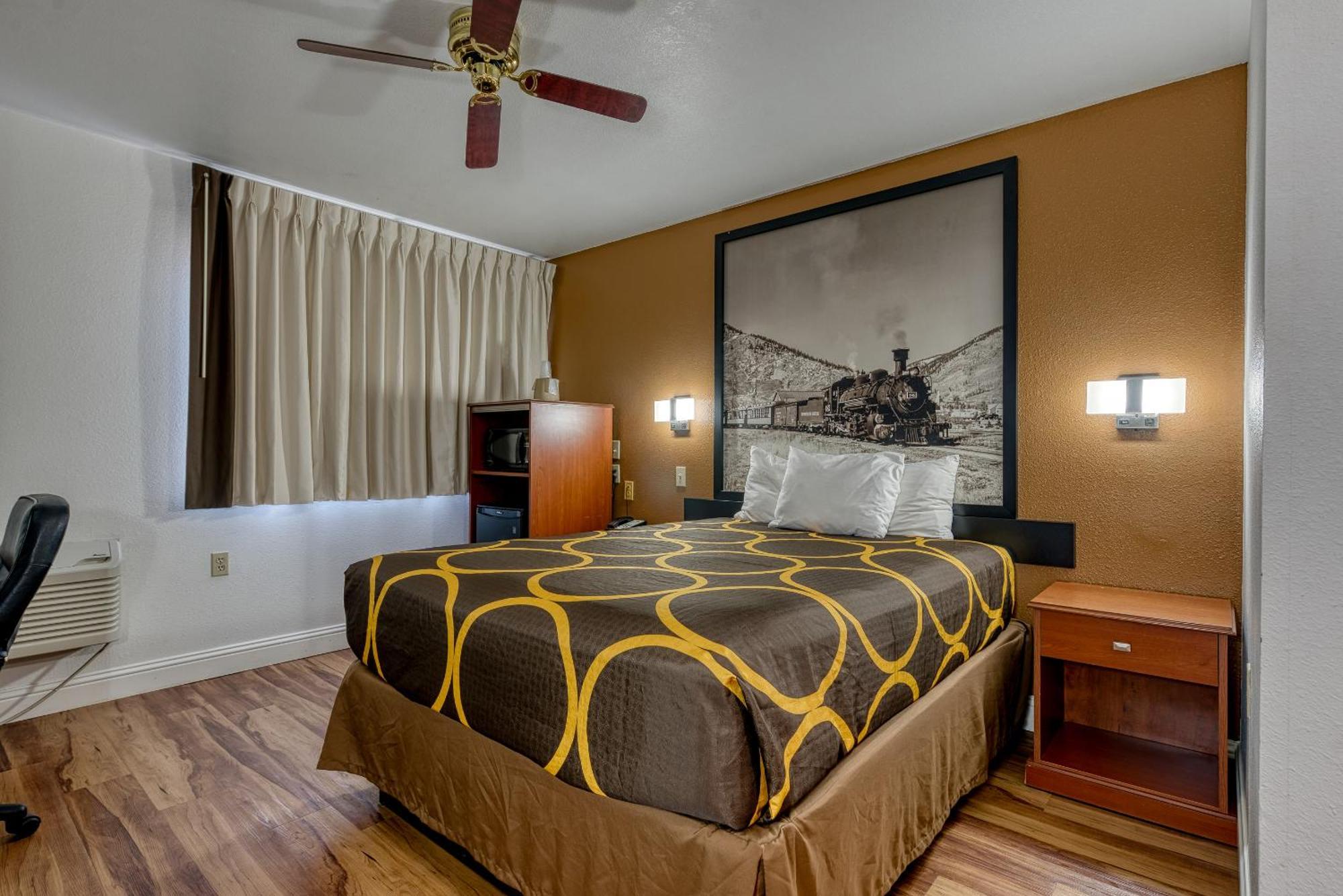 Super 8 By Wyndham Alamosa Motel Phòng bức ảnh