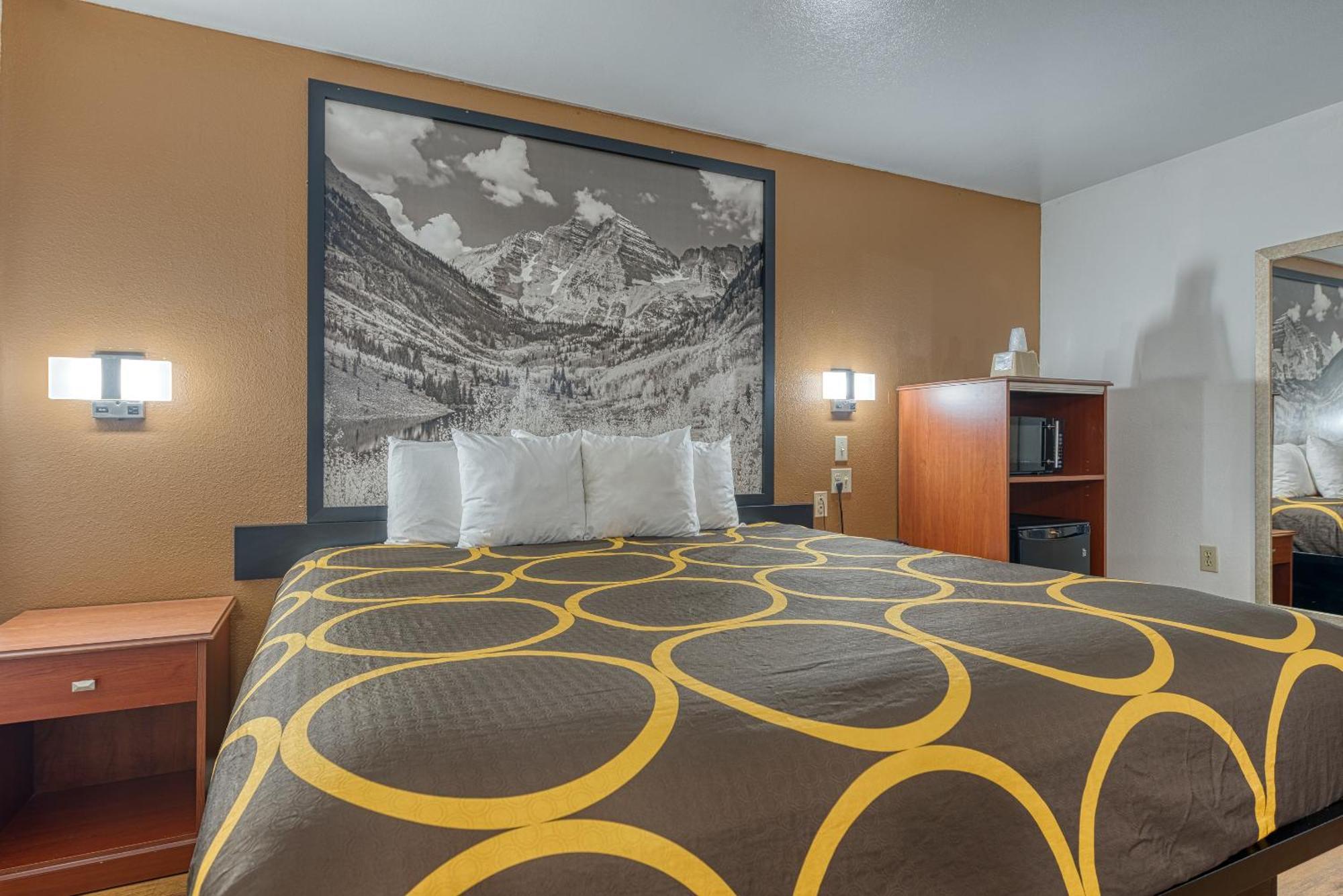 Super 8 By Wyndham Alamosa Motel Phòng bức ảnh